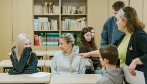 Skola kopienā